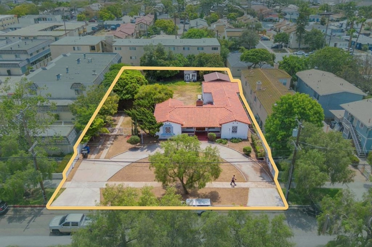 364 G St