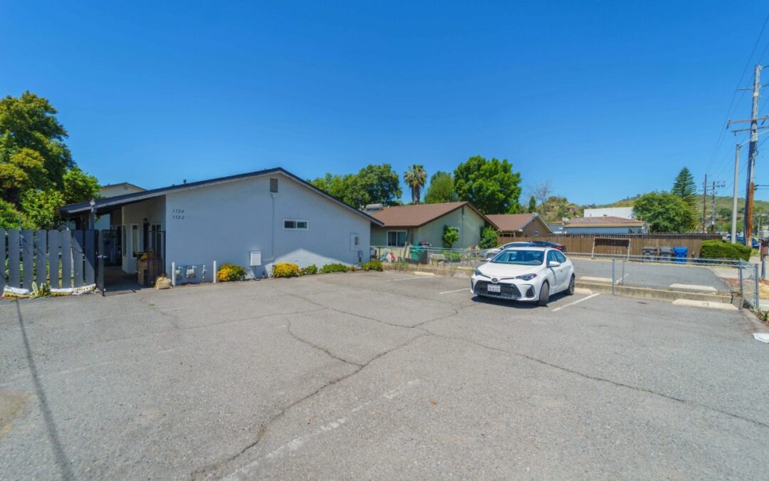 1122-24 Oro St – 2 Unit Turn Key Property